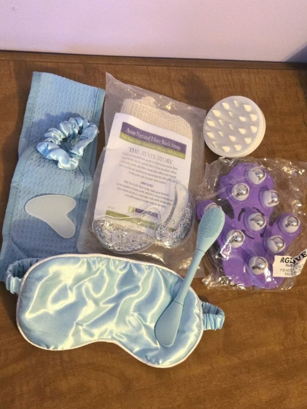 Relaxation Spa Kit - Light Blue Eye Mask & Accessories